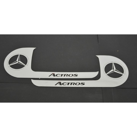 Mercedes Axor Krom Kapı Kolu Çerçevesi